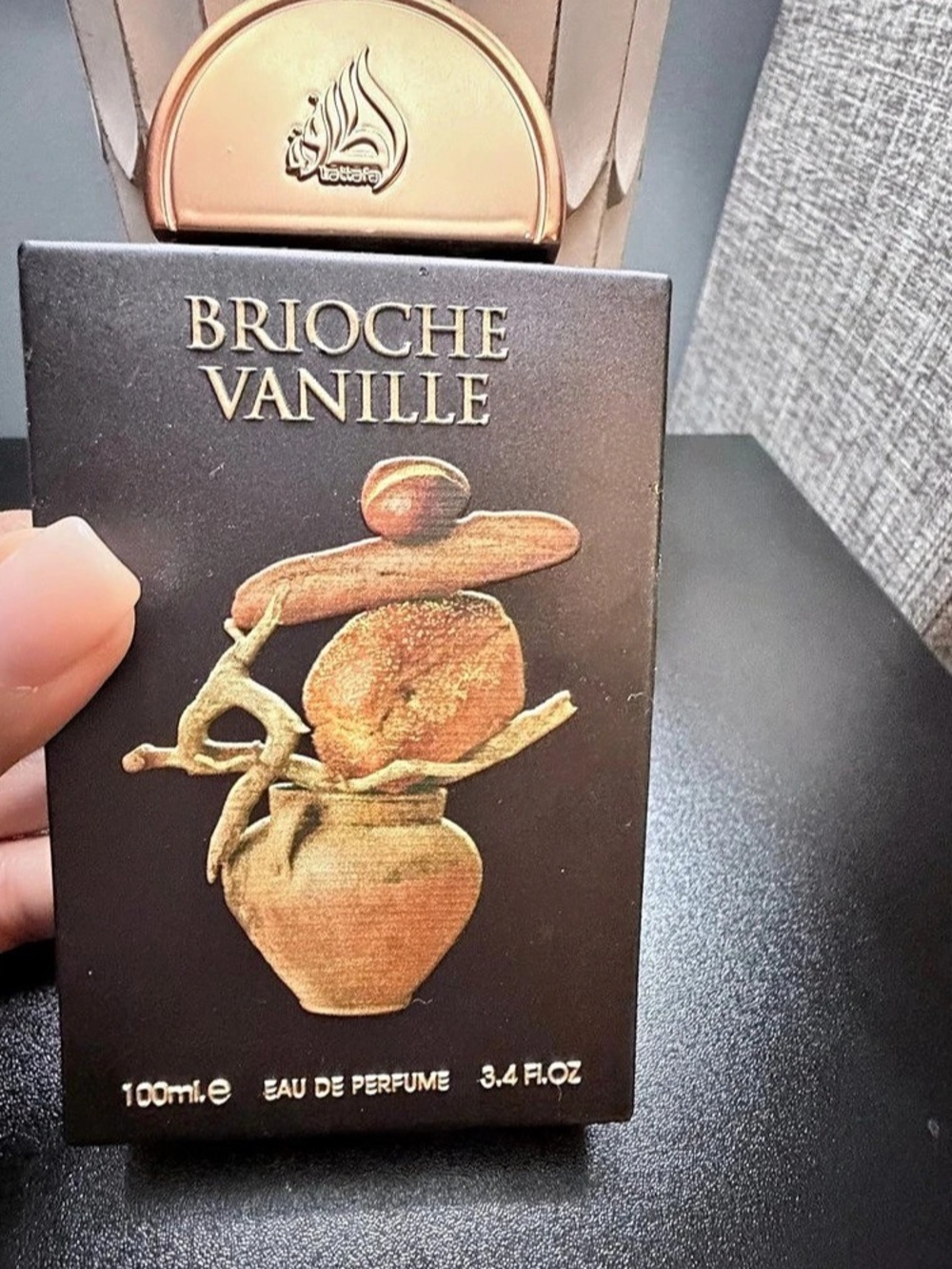Lattafa Brioche Vanille Eau de Parfum Eau de Parfum 100 mL - couple test sprays